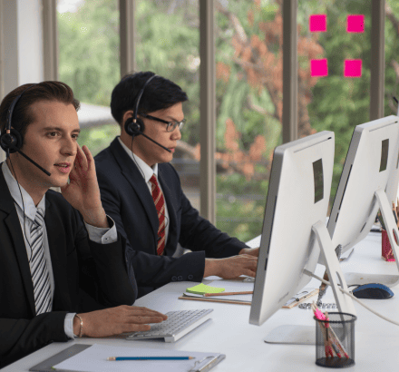 Subtitlers providing comprehensive Hawaiian captioning services across multiple formats ensuring compatibility.