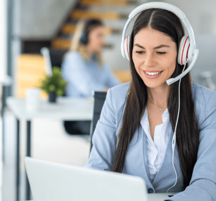 Captioner offering Closed Captioning services in Milwaukee and surrounding cities across Wisconsin for diverse clients.