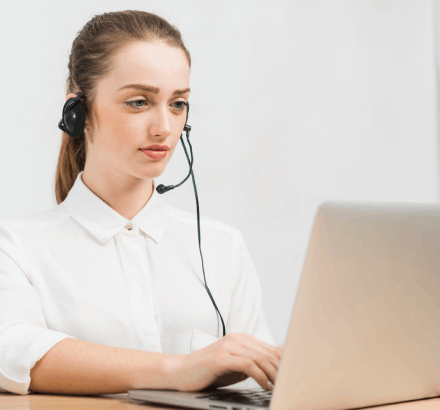 Captioner creating accurate captions for a video using captioning services in Norfolk, Virginia for business and media.