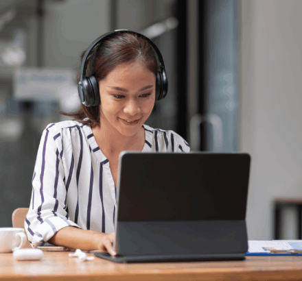 The client benefits from extra captioning features available through closed captioning services in Baltimore.