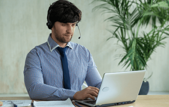 Skilled captioner works on closed captioning services in Grand Rapids to deliver clear text for local video content users.