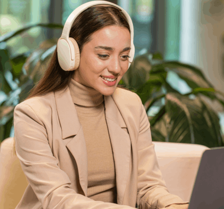 Captioner working professionally under closed captioning services in Maryland with industry standards.