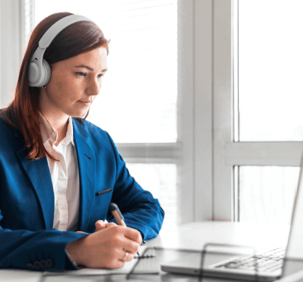 The professional applying advanced tools in Bahasa captioning services to deliver precise and culturally aligned captions.