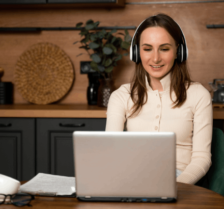 The business client uses Hebrew subtitling to effectively communicate with Hebrew-speaking customers and expand their reach.