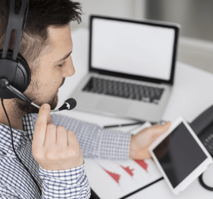 Expert solving fast dialogue sync issues with Spanish subtitling services for clearer communication.